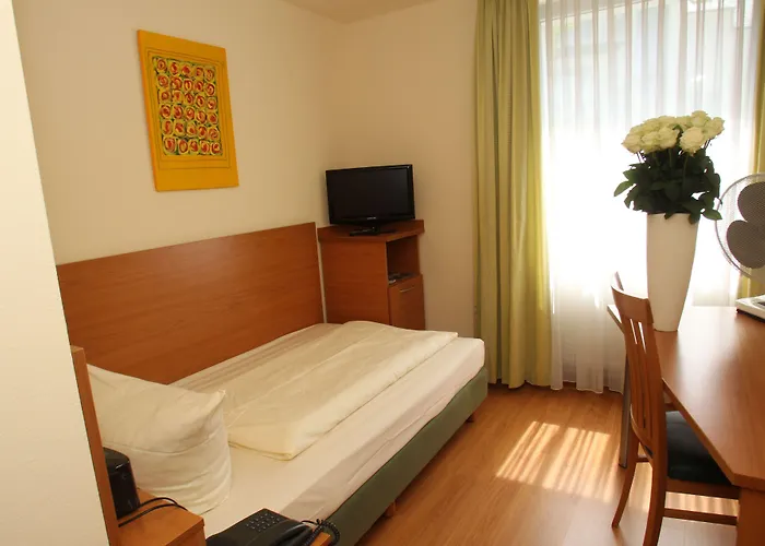 Otel Memphis 4*