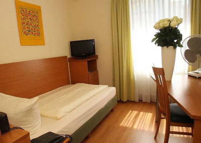 Memphis Otel 4*