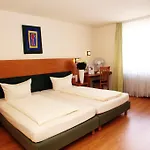 Memphis 4*
