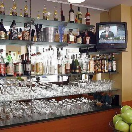 Memphis Hotel 4*