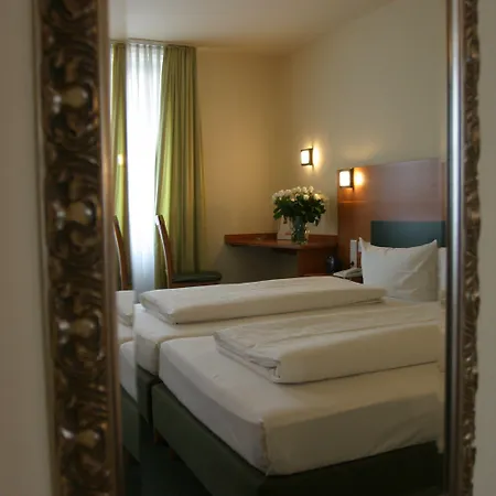 Memphis 4*
