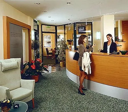 Memphis Hotel